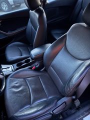 2013 Hyundai Elantra SE - Interior Front Seat Image